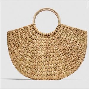 Straw tote bag